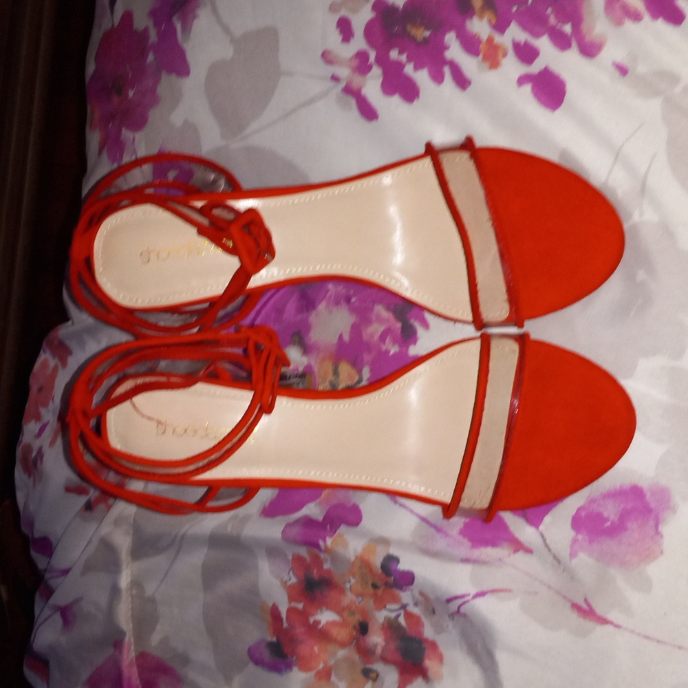 Dress sandles
